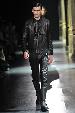 Ann Demeulemeester / - 2011